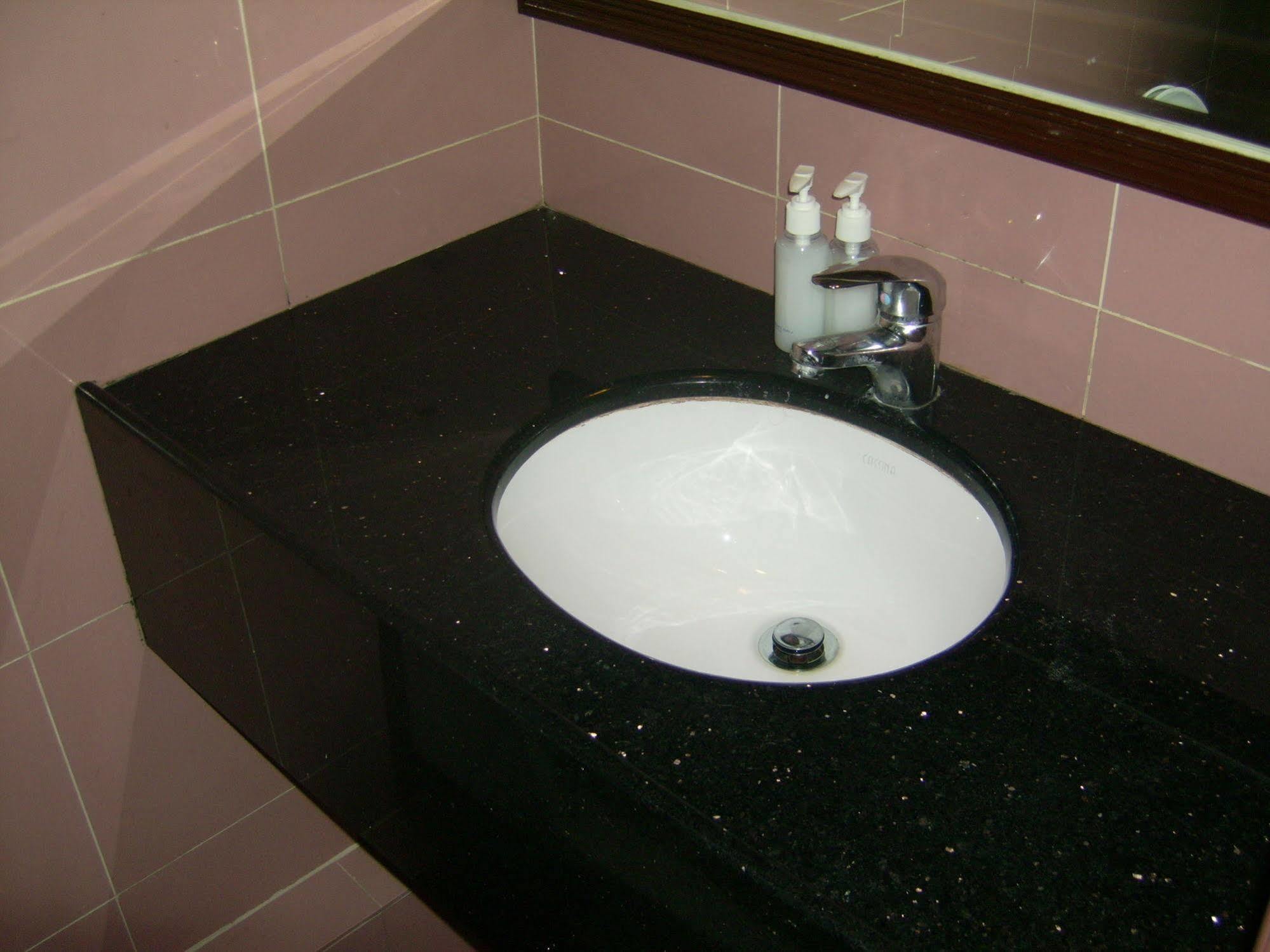 Guest house 1st - Hk Tai Wan *